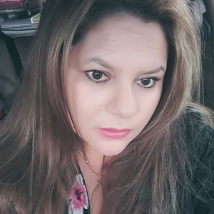 Meet your Posher, Edith